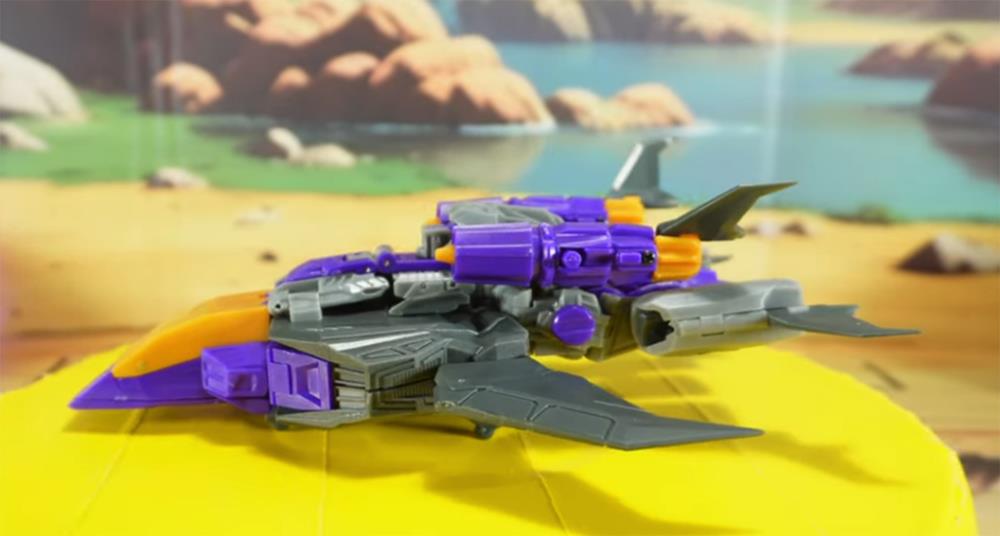 Riot Toys Last of the Seekers Warp Drive Plastic Figure - View 7