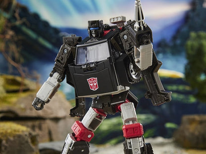 Hasbro Transformers War for Cybertron: Earthrise Deluxe Class Trailbreaker Plastic Action Figure - View 2