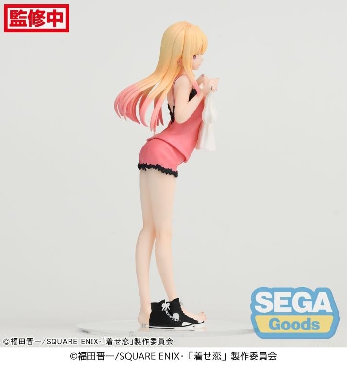 Sega My Dress-Up Darling Luminasta Marin Kitagawa (Trying On) 7.08-Inch Figure - View 6