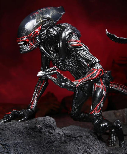 NECA Aliens Kenner Tribute Night Cougar Alien 7-Inch Action Figure - View 6