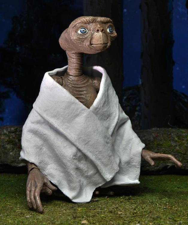 NECA E.T. the Extra-Terrestrial 40th Anniversary Ultimate E.T. Action Figure - View 16