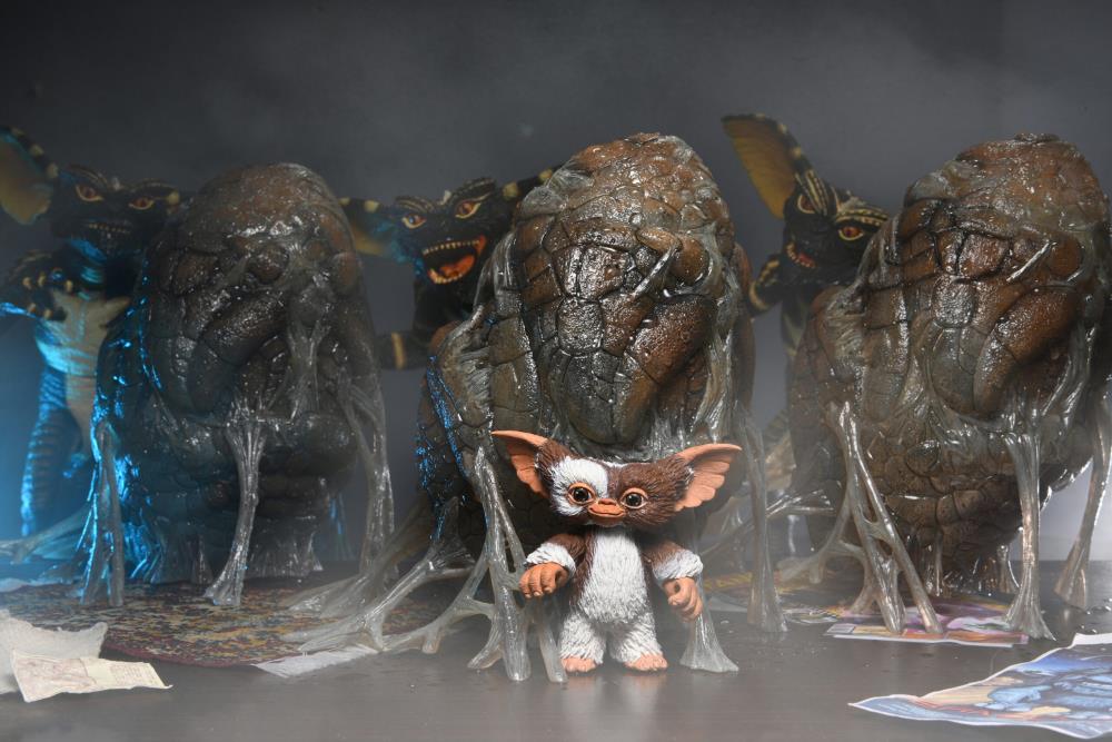 NECA Gremlins Accessory Set for Gizmo and Gremlin Figures, Plastic - View 8