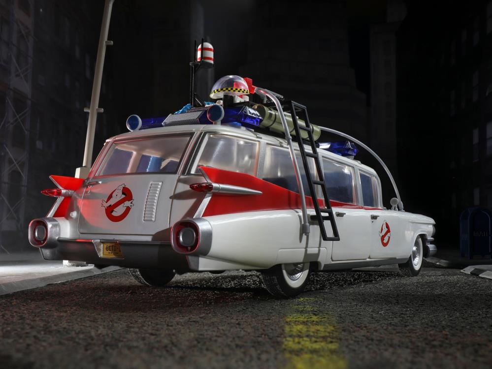 Hasbro Ghostbusters (1984) Plasma Series Ecto-1 Vehicle - View 4