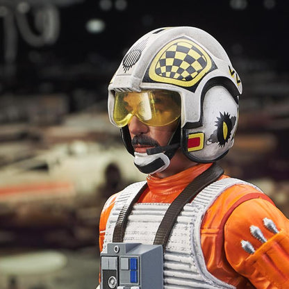 Gentle Giant Star Wars A New Hope Biggs Darklighter (Rebel Pilot) 1/6 Scale Limited Edition Mini Bust - View 12