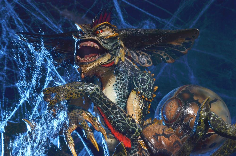 NECA Gremlins 2: The New Batch Spider Gremlin Deluxe Action Figure, 10-Inch - View 6