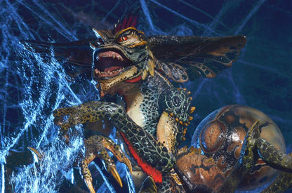 NECA Gremlins 2: The New Batch Spider Gremlin Deluxe Action Figure, 10-Inch - View 6