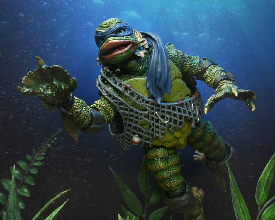 NECA Universal Monsters x Teenage Mutant Ninja Turtles Ultimate Leonardo as The Creature Figure - View 12
