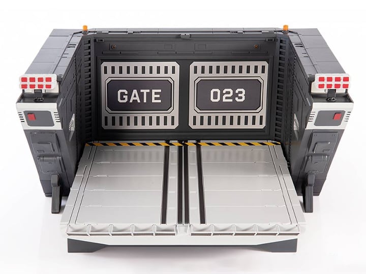 Calibre Wings Aircraft Elevator 1/72 Scale Diorama Set in ABS - View 2