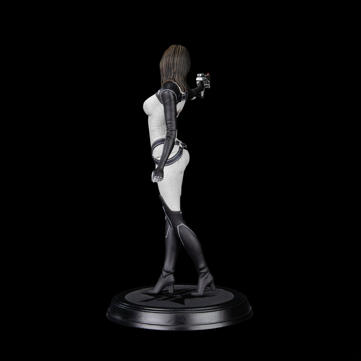 Dark Horse Mass Effect Miranda Lawson 8.5-Inch PVC Figure - View 8
