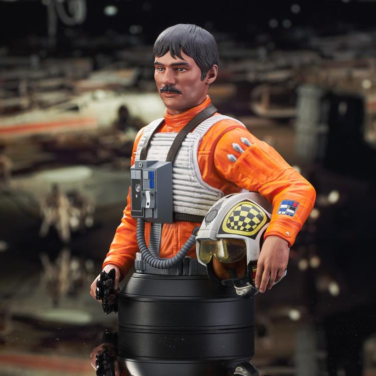 Gentle Giant Star Wars A New Hope Biggs Darklighter (Rebel Pilot) 1/6 Scale Limited Edition Mini Bust - View 5