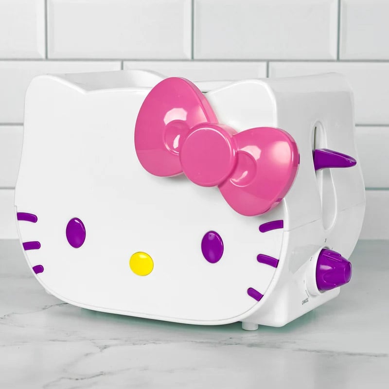 Uncanny Brands Hello Kitty 3D Deluxe Toaster Collectible, 7.5-Inch - View 6