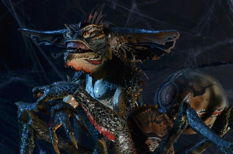 NECA Gremlins 2: The New Batch Spider Gremlin Deluxe Action Figure, 10-Inch - View 8