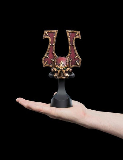 Weta Workshop Warhammer 40K Khorne Berzerker Miniature Helmet Replica (2.8-Inch) - View 10