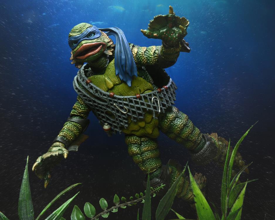 NECA Universal Monsters x Teenage Mutant Ninja Turtles Ultimate Leonardo as The Creature Figure - View 10