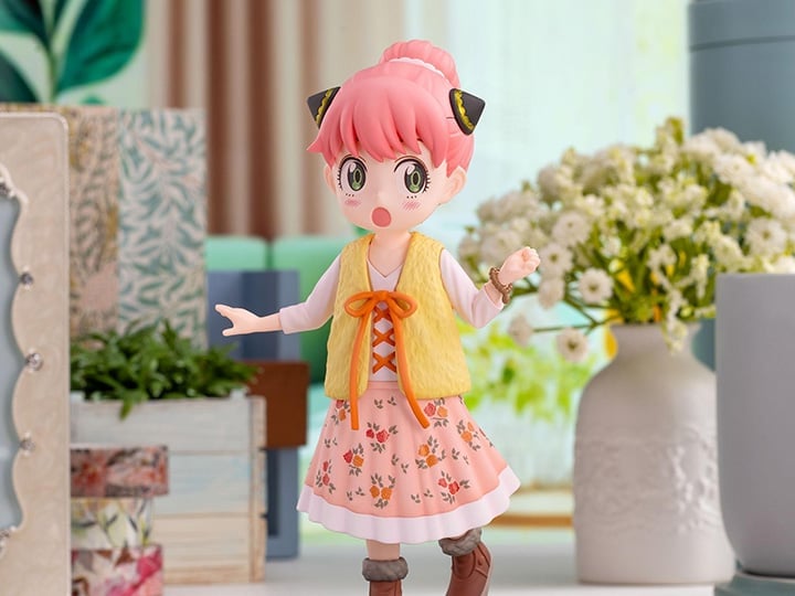 Sega Spy x Family Luminasta Anya Forger Stylish Look Vol. 3 Plastic Figure - View 2