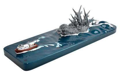 Surreal Entertainment Godzilla Minus One The Chase Paperweight - View 3