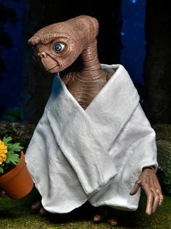 NECA E.T. the Extra-Terrestrial 40th Anniversary Ultimate E.T. Action Figure