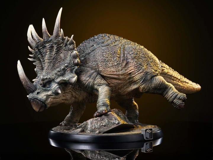 E9 Studio Dinosaur Series Styracosaurus Statue in PVC and Resin - View 2