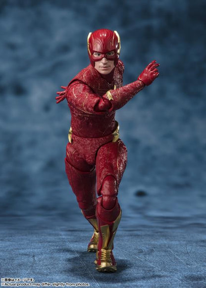 Bandai S.H.Figuarts The Flash (2023) The Flash Action Figure, 6-Inch - View 5