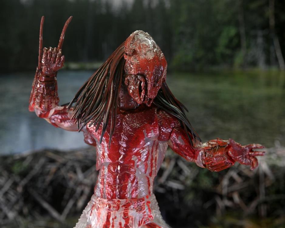 NECA Predator Prey Ultimate Feral Predator (Bear Blood) Plastic Action Figure - View 9