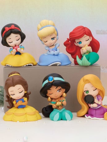 Takara Tomy Disney Perihapi Katazun Hug Princess Box of 8 Random PVC Figures