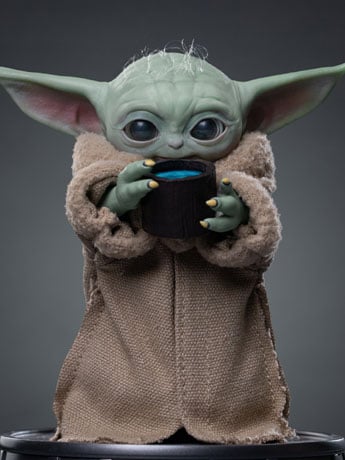 Iron Studios Star Wars: The Mandalorian and Grogu Legacy Replica Grogu Always Hungry 1/4 Scale Polystone Statue
