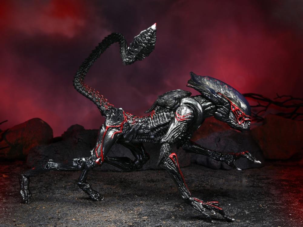 NECA Aliens Kenner Tribute Night Cougar Alien 7-Inch Action Figure - View 12