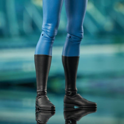 Diamond Select Toys Marvel Select Sue Storm 7-Inch Figure - View 14