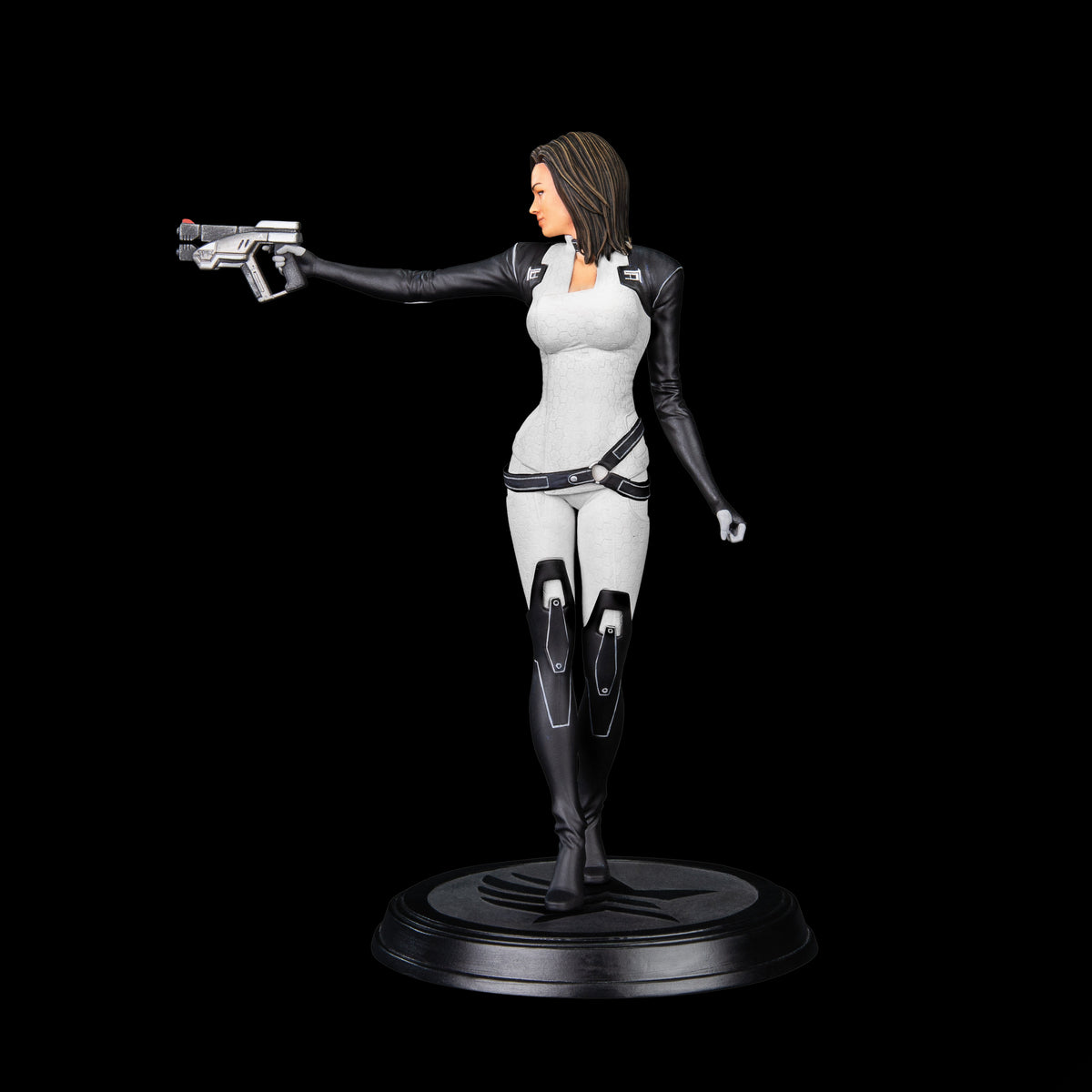Dark Horse Mass Effect Miranda Lawson 8.5-Inch PVC Figure - View 6