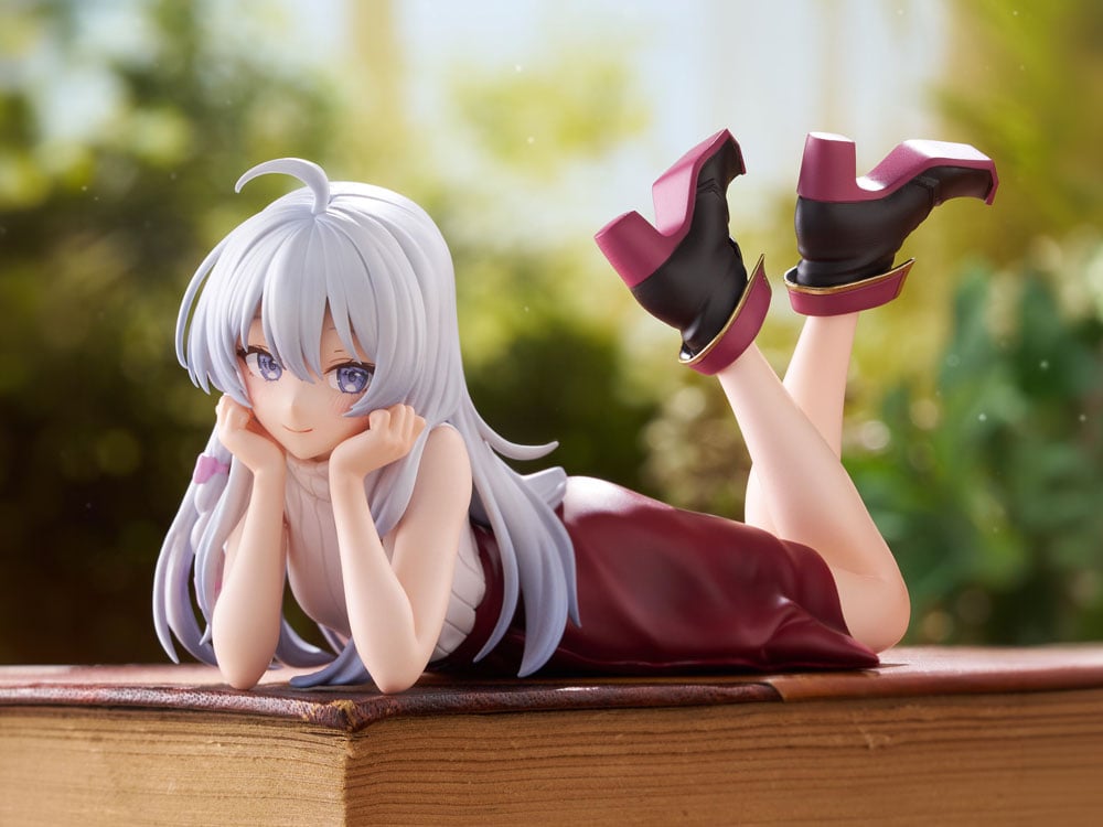 FuRyu Wandering Witch: The Journey of Elaina Elaina (Lying Down Ver.) Noodle Stopper Figure 4-Inch - View 2