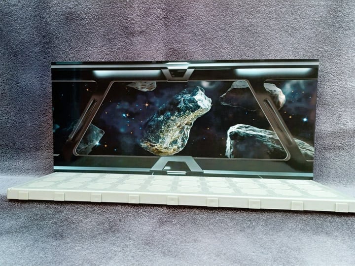 SciFiDioramaGuy The Advantage (Grey) 3.75-Inch Action Figure Diorama Base in Plastic - View 2