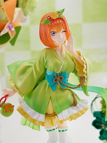 FuRyu The Quintessential Quintuplets Tenitol Yotsuba Nakano (Mini Skirt Yukata Ver.) Figure, 8.66-Inch