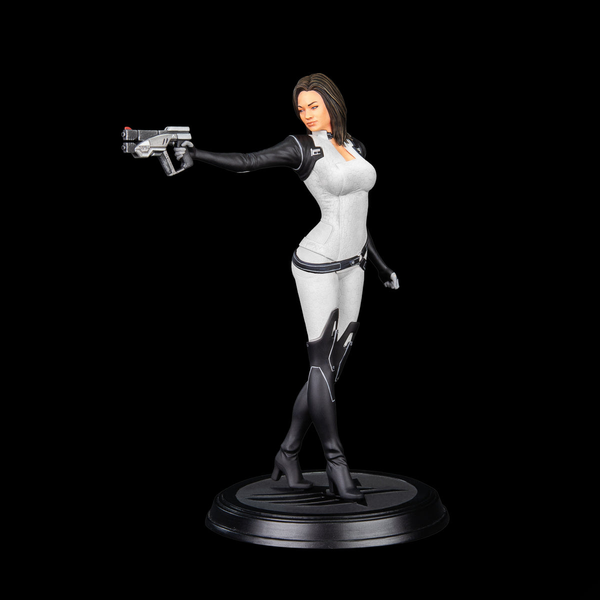 Dark Horse Mass Effect Miranda Lawson 8.5-Inch PVC Figure - View 3