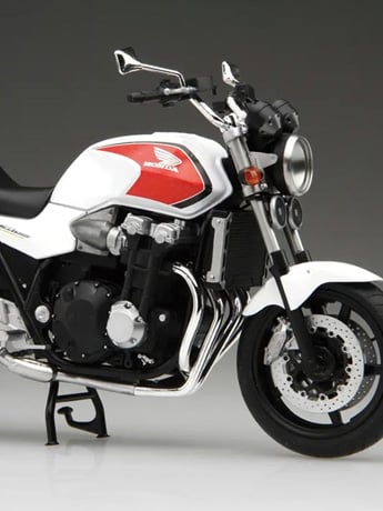 Fujimi Honda CB1300 Super Four BIKE No.17 1/12 Scale Plastic Model Kit