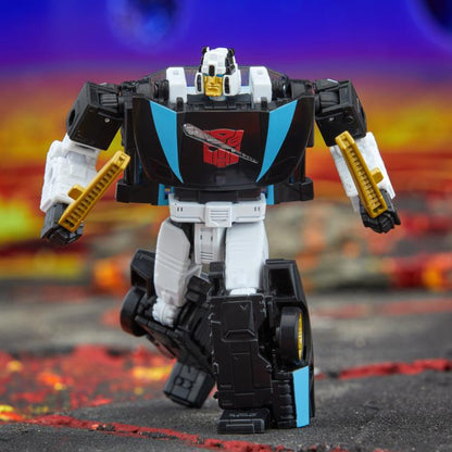 Hasbro Transformers: Legacy United Deluxe Class Armada Universe Wheeljack 5.5-Inch Action Figure - View 5