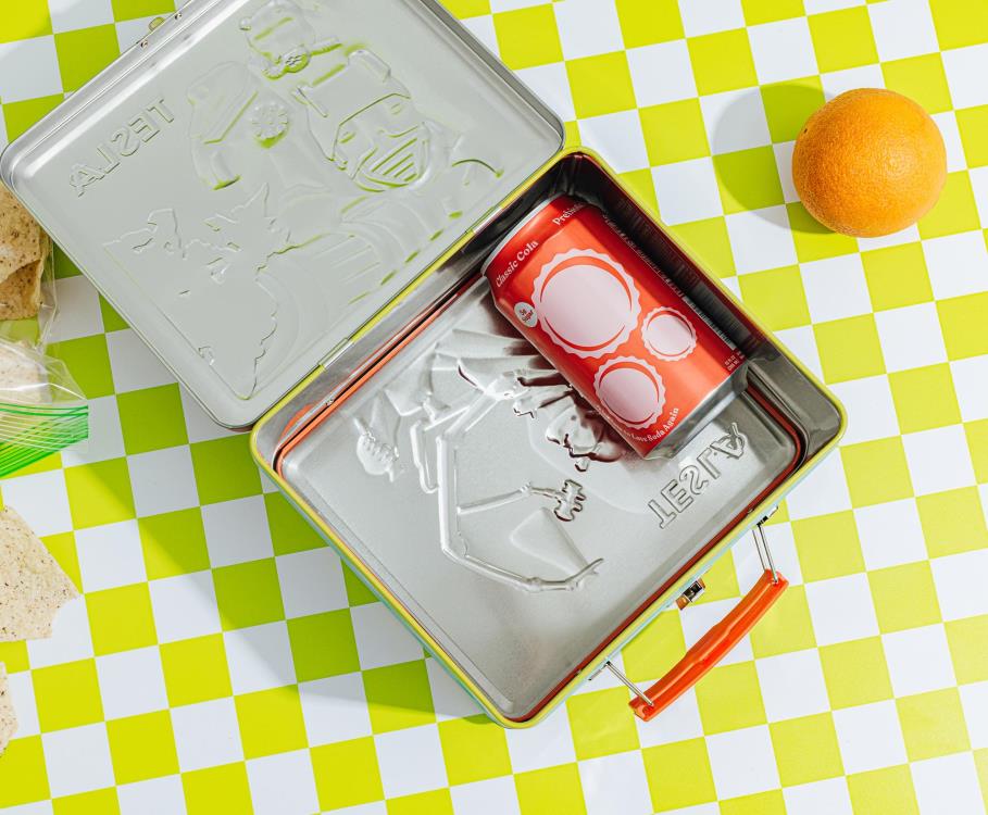 Toynk Fallout Tesla Science Magazine Tin Lunchbox 4.3-Inch - View 7