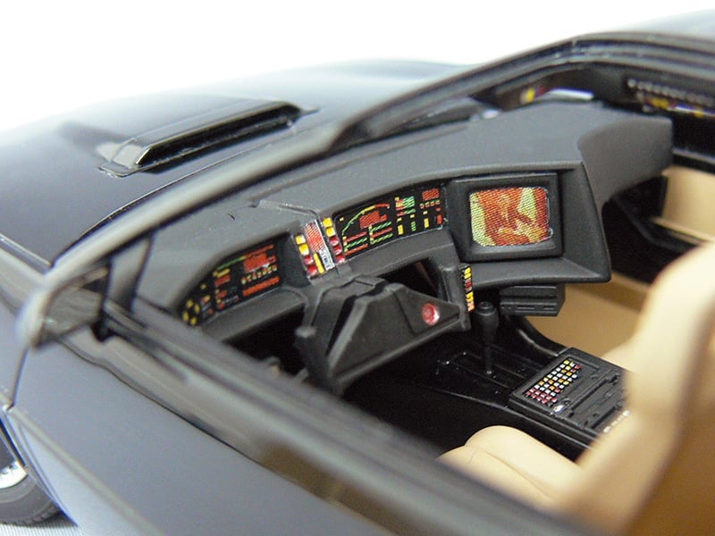 Aoshima Knight Rider K.I.T.T. (Season 3) 1/24 Scale Model Kit - View 3