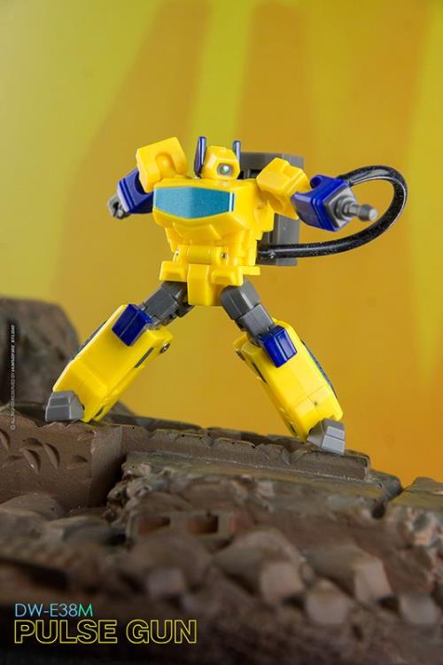 Dr. Wu DW-E37M Leap and DW-E38M Pulse Gun Plastic Figure Set - View 12