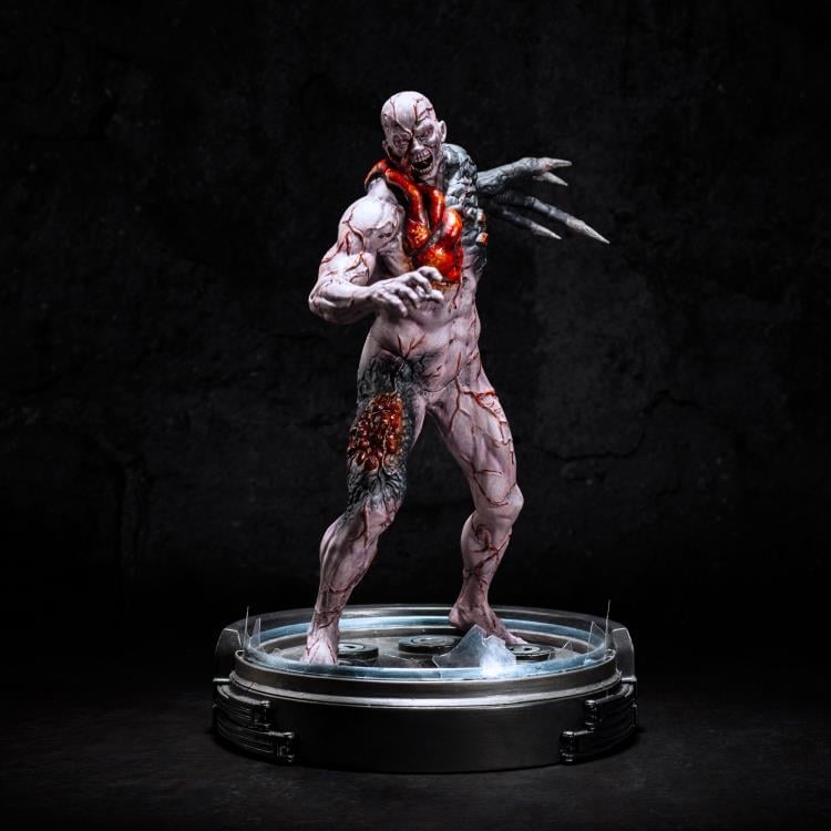 Numskull Resident Evil Tyrant T-002 Limited Edition Statue, 11-Inch - View 3