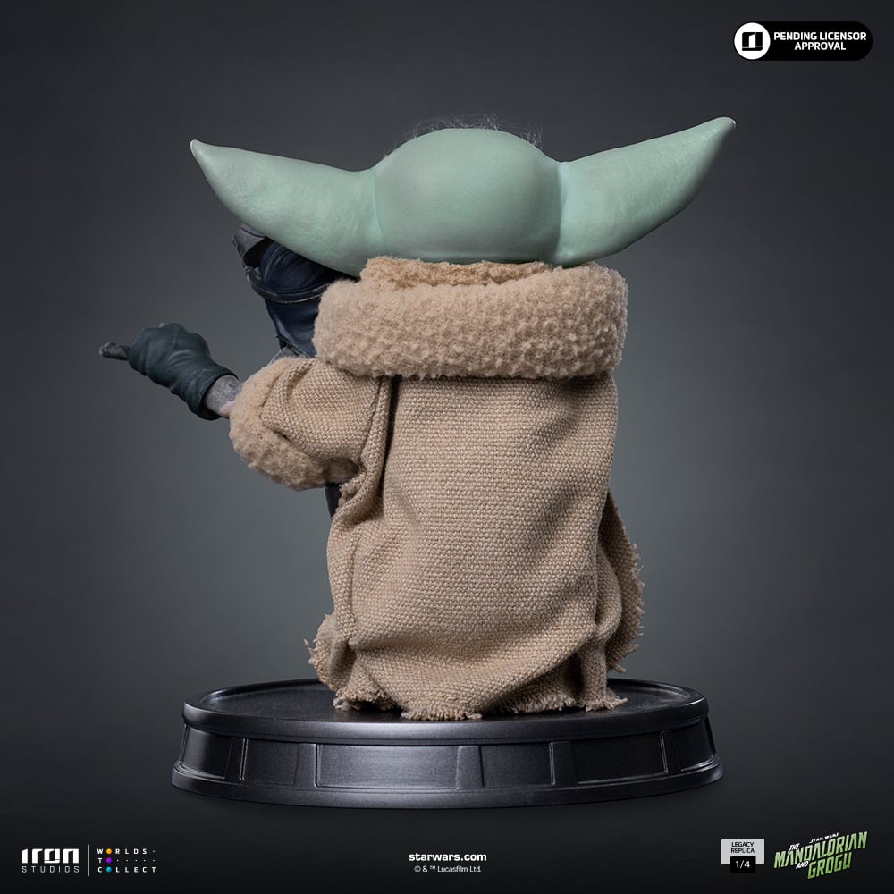 Iron Studios Star Wars: The Mandalorian and Grogu Legacy Replica Grogu No Squeezy 1/4 Scale Polystone Statue - View 5