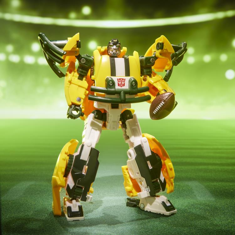 Hasbro Transformers Collaborative NFL x Transformers Green Bay Packers Tundra Prime 5.5-Inch Action Figure - View 4
