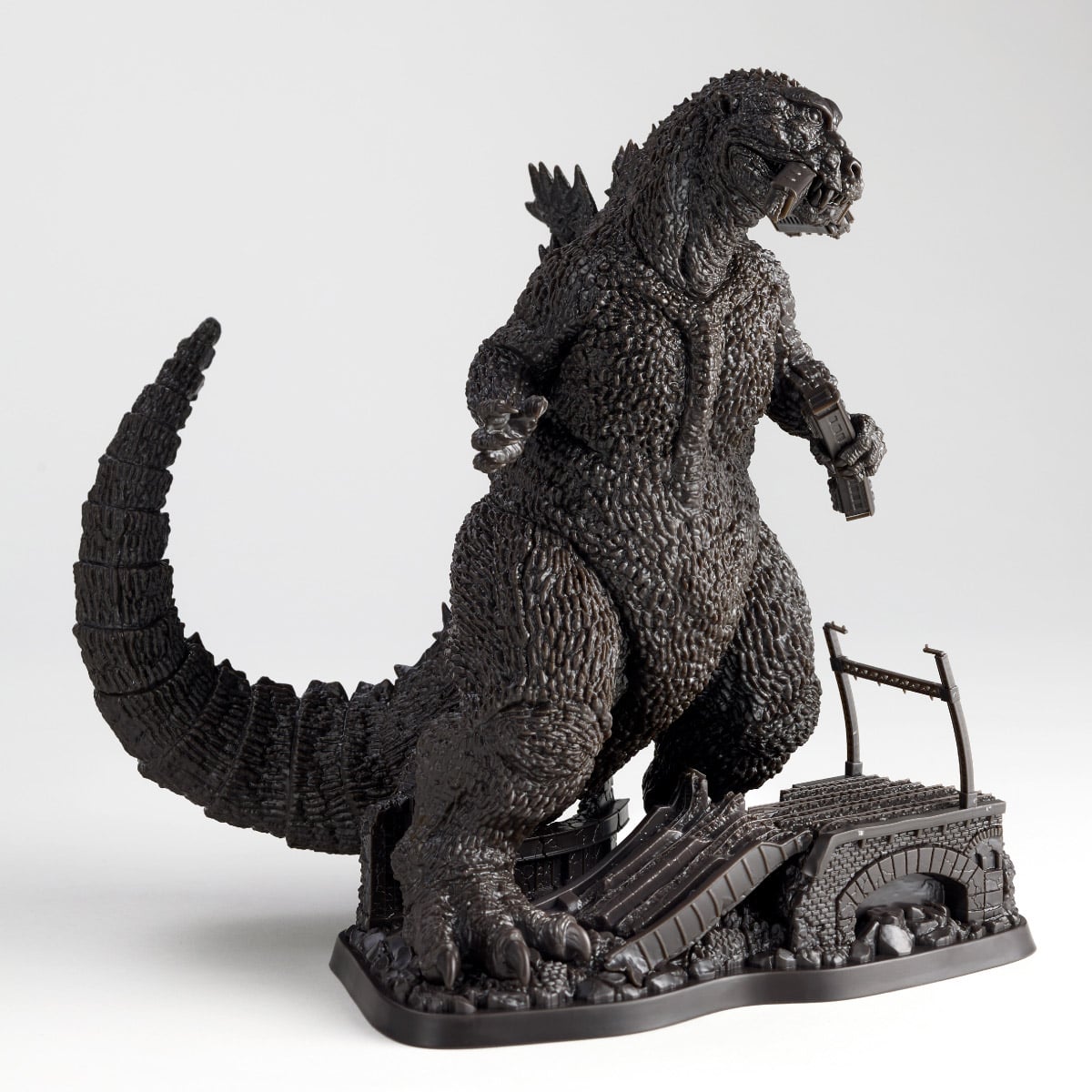 Kaiyodo Godzilla (1954) Artpla Sculpture Works Godzilla Re:Imagination Model Kit (Reissue) - View 8