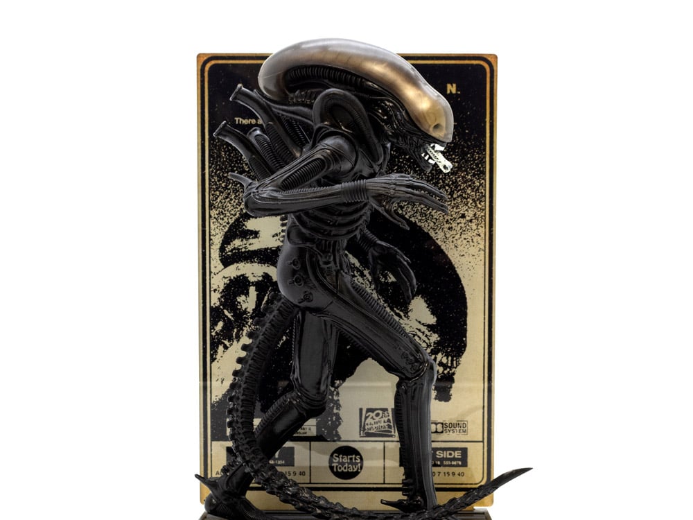 Culture Fly Alien Big Chap Xenomorph 9-Inch Deluxe Vinyl Statue - View 2