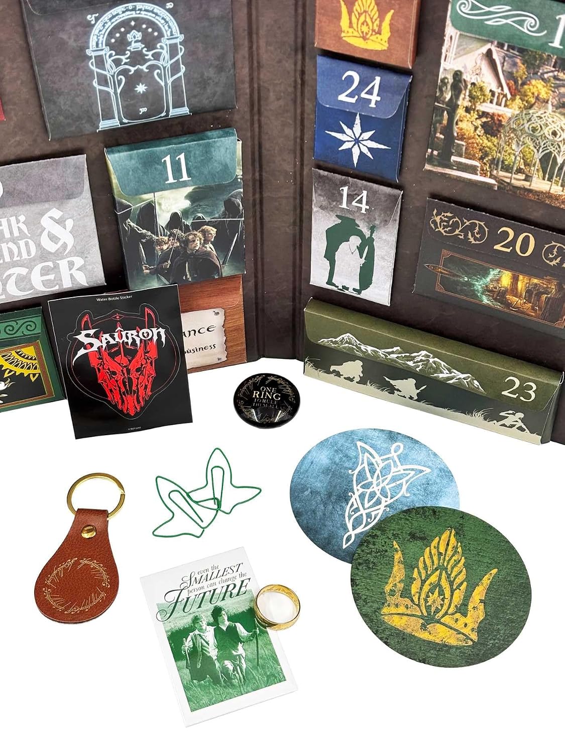 Insight Editions The Lord of the Rings: The Official Advent Calendar - View 4