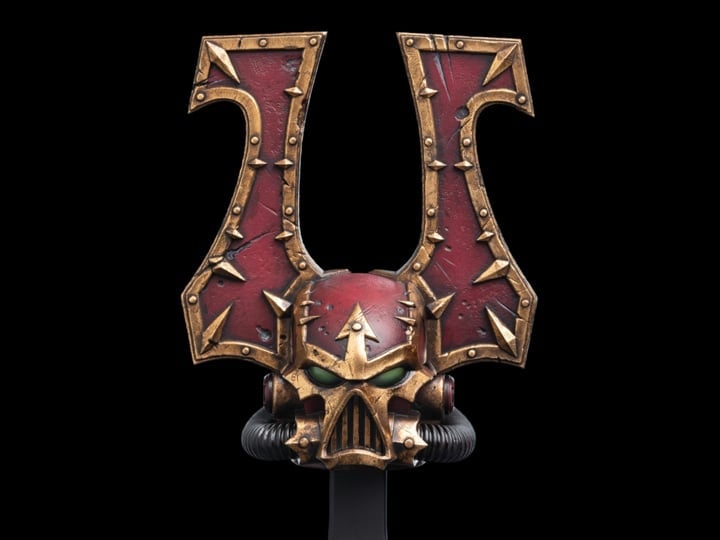 Weta Workshop Warhammer 40K Khorne Berzerker Miniature Helmet Replica (2.8-Inch) - View 2