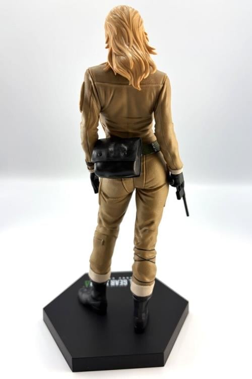 Konami Metal Gear Solid Delta: Snake Eater Figure Collection Eva 8-Inch Figure - View 4