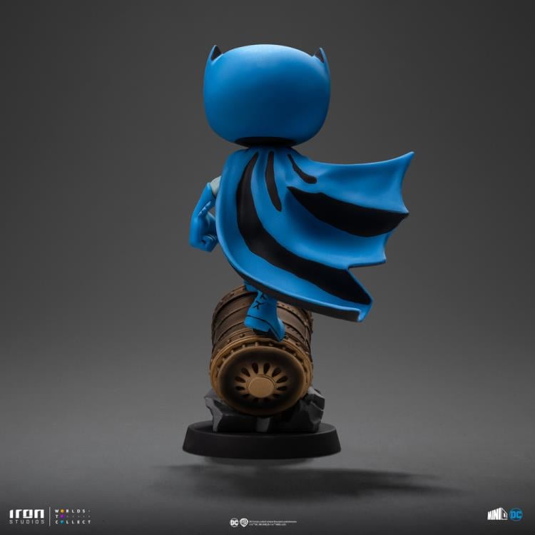 Iron Studios MiniCo DC Comics Batman on Bat-Signal (Blue Variant) Figure - View 6