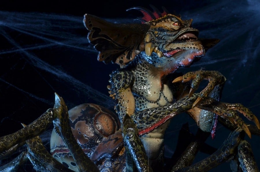 NECA Gremlins 2: The New Batch Spider Gremlin Deluxe Action Figure, 10-Inch - View 10