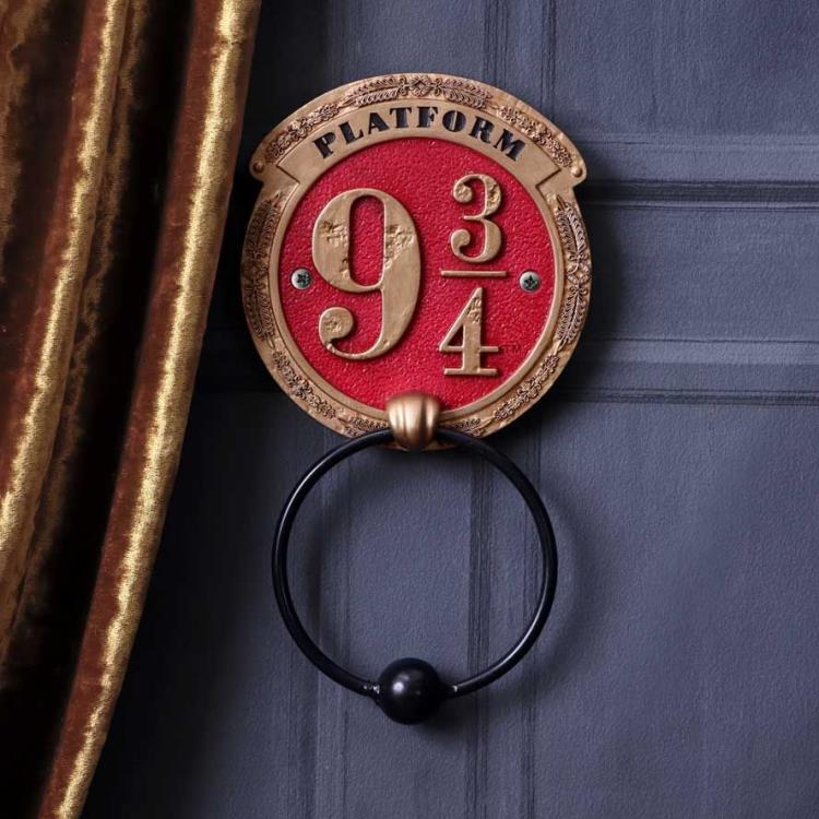 Nemesis Now Harry Potter Platform 9 3/4 Door Knocker in Polyresin - View 3