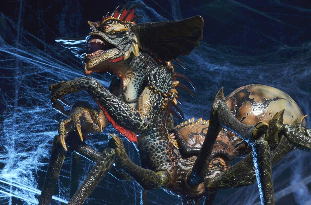 NECA Gremlins 2: The New Batch Spider Gremlin Deluxe Action Figure, 10-Inch - View 4